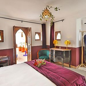 Kamer met een Queen Size Bed